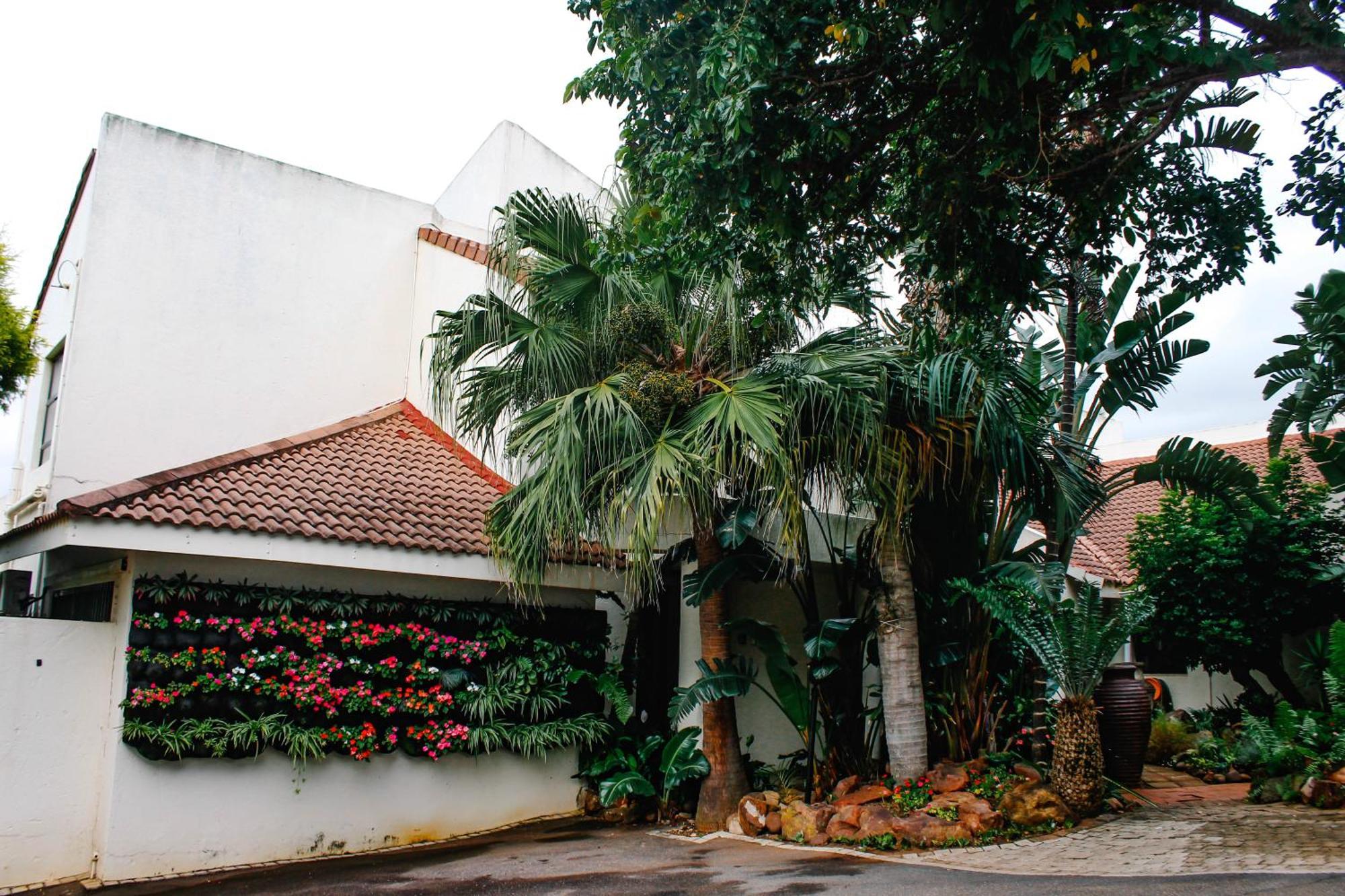 La Dolce Vita Umhlanga Guesthouse Durban Ngoại thất bức ảnh