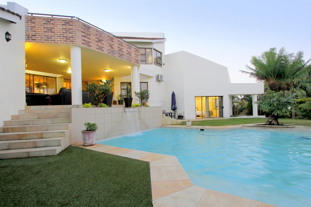 La Dolce Vita Umhlanga Guesthouse Durban Ngoại thất bức ảnh